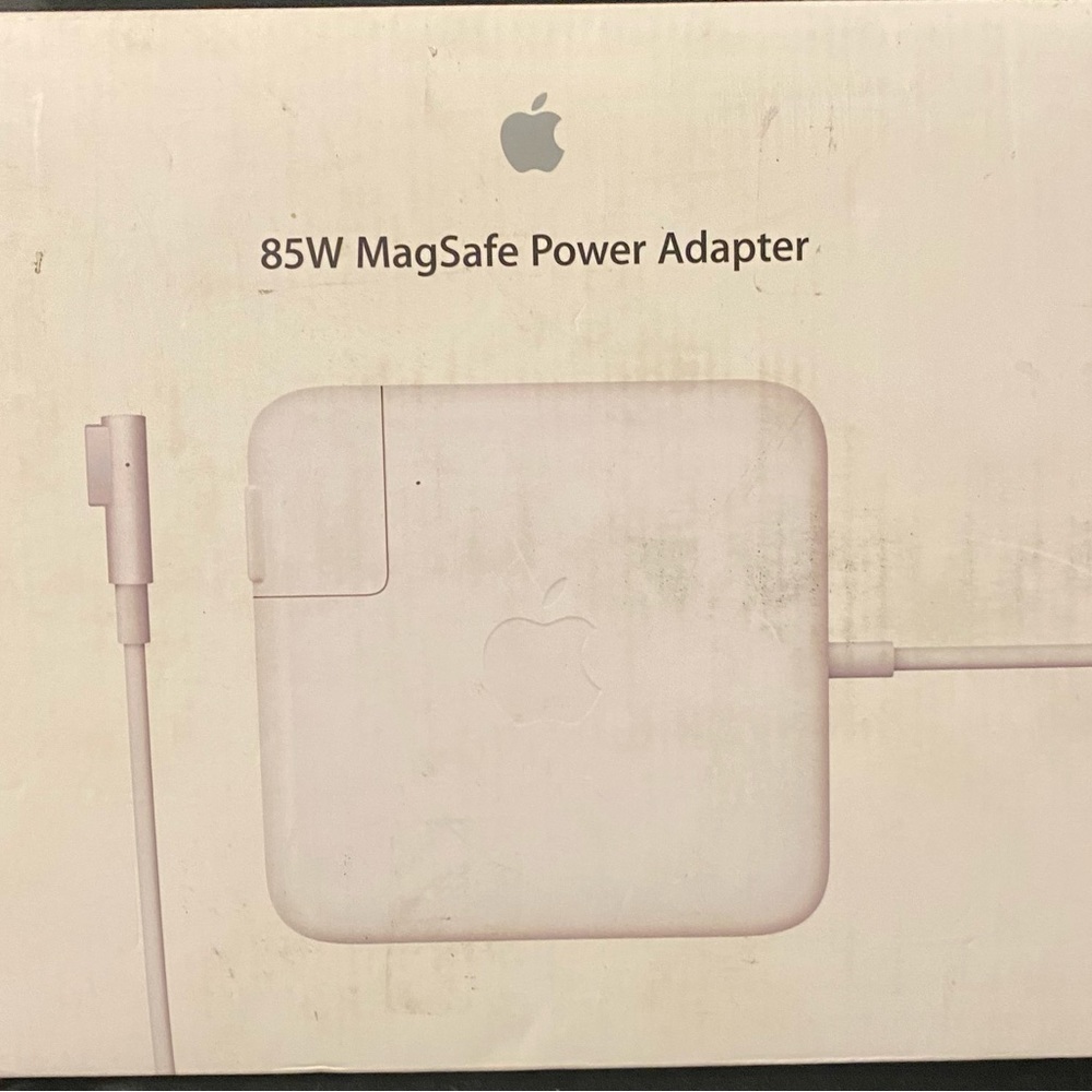Apple 85W MagSafe Power Adapter New in Box